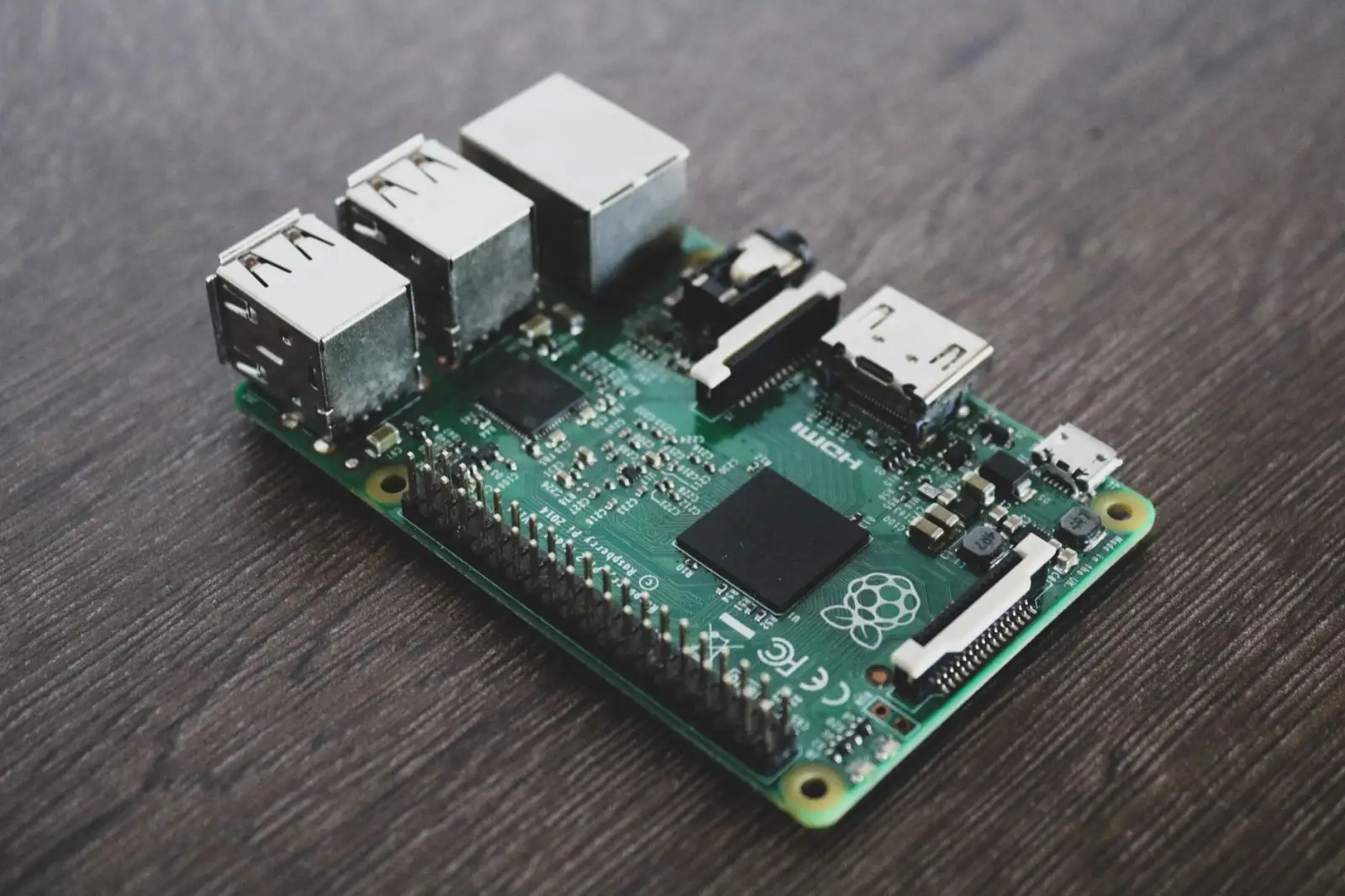 零售企业会员卡制作新趋势：从磁条卡到智能储值卡的升级路径