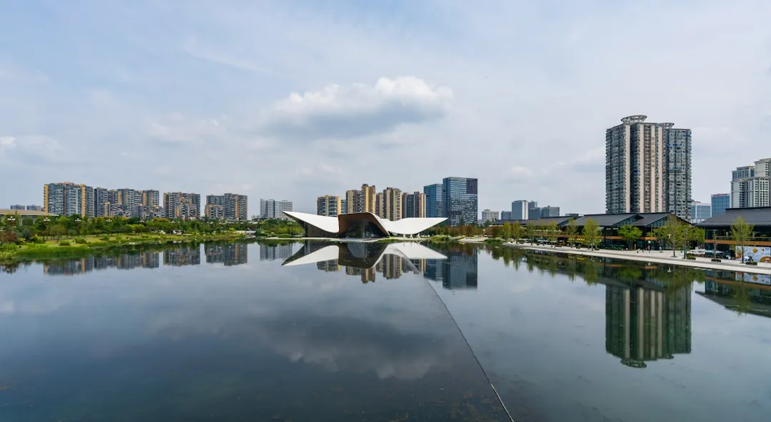 会员卡制作工艺对比分析：PVC卡与纸质卡优劣势详解