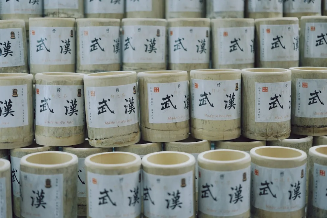 会员卡制作工艺对比：PVC卡与纸质卡在优惠券印刷中的性能差异